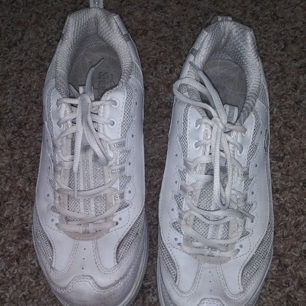 Skechers Shape Ups Size 9